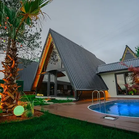 Pinelife Chalet